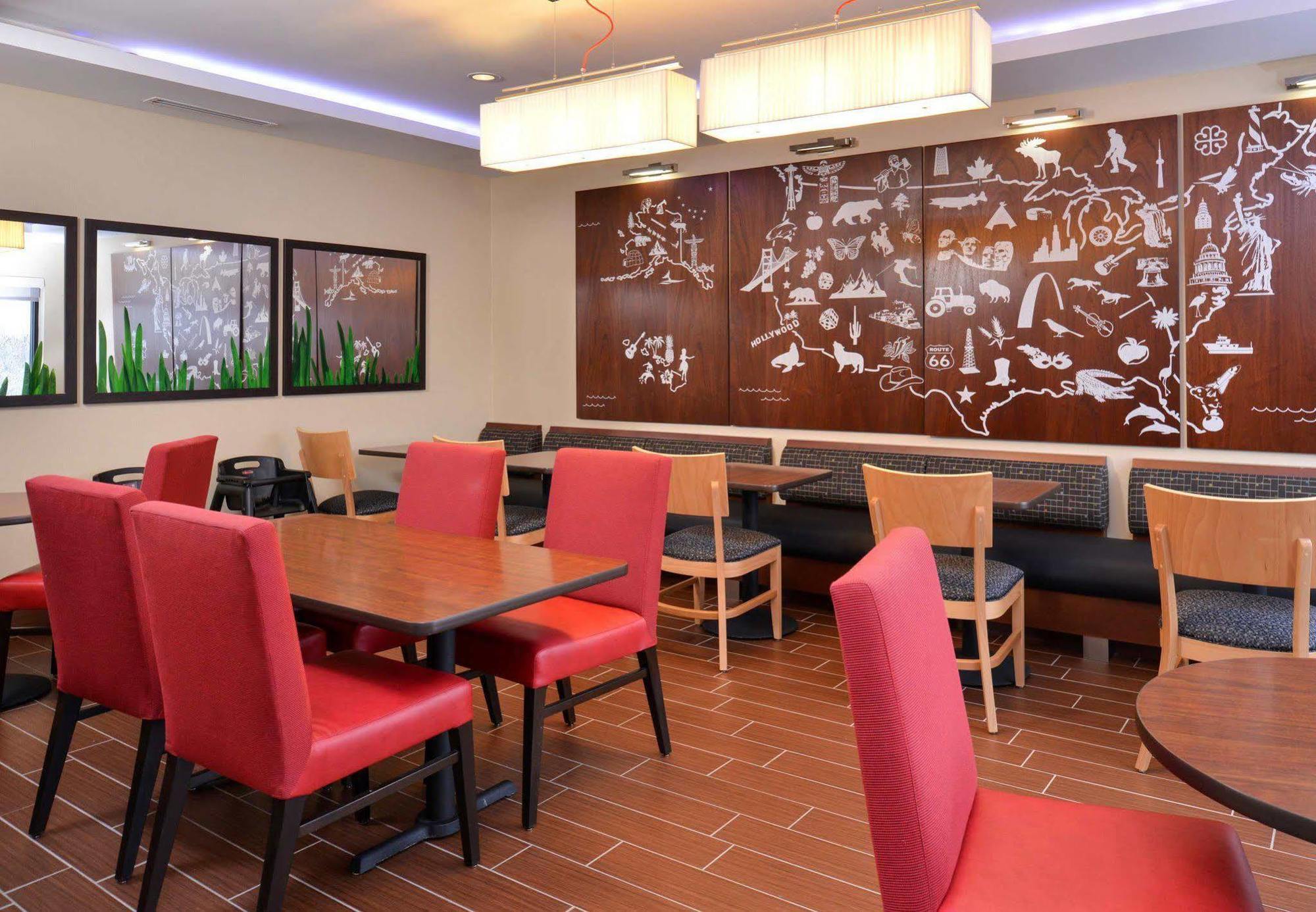 Towneplace Suites By Marriott Detroit Commerce Commerce Township Eksteriør bilde